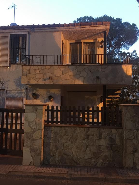 Apartamentos Piscis Platja d'Aro Exteriör bild